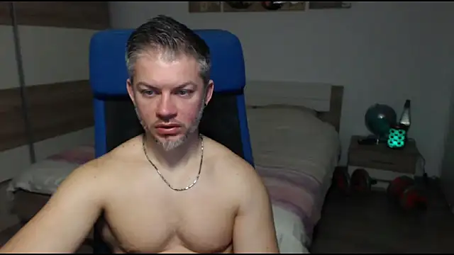 RobbyShawz online show from March 5, 2025, 5:40 am