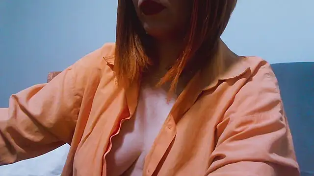 MashaYeah777 online show from March 19, 2025, 4:03 am