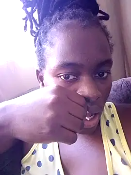 Snapshot of _cutemelania chatting on February 11, 2025, 12:05 pm cutemelania online show from February 11, 2025, 12:05 pm