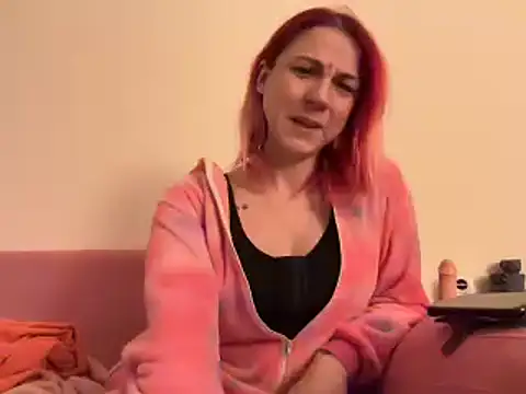 Nikky Divine online show from January 3, 2025, 6:44 am