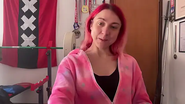 Nikky Divine online show from January 10, 2025, 9:34 am