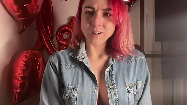 Nikky Divine online show from March 4, 2025, 8:38 pm