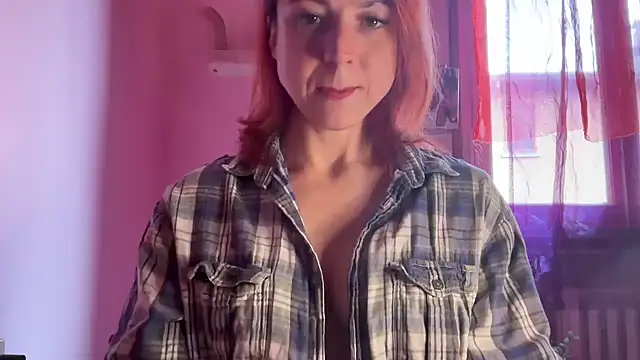 Nikky Divine online show from October 17, 2025, 7:55 am