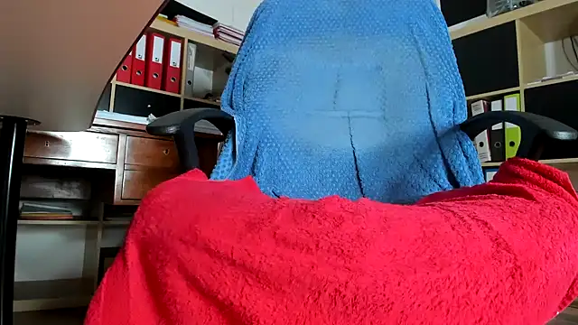 Snapshot of leccaleccafiga chatting on December 29, 2024, 7:00 pm leccaleccafiga online show from December 29, 2024, 7:00 pm
