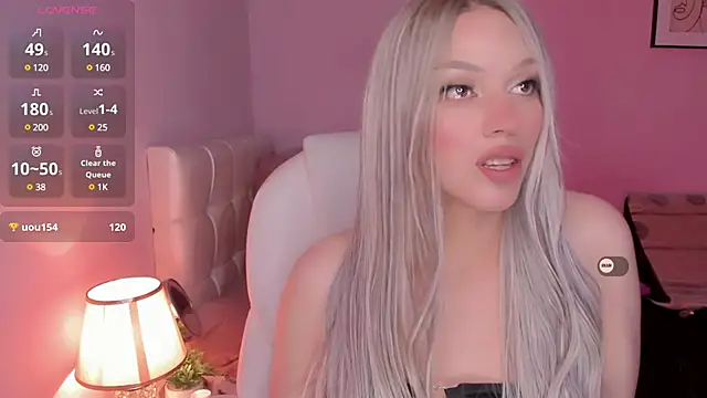Snapshot of EvaEvangeline chatting on December 17, 2024, 11:06 am EvaEvangeline online show from December 17, 2024, 11:06 am
