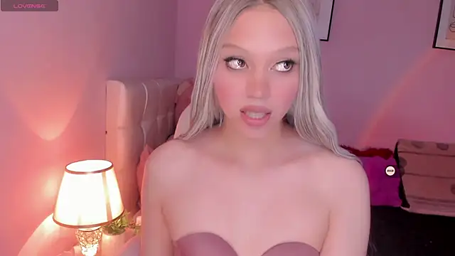 Snapshot of EvaEvangeline chatting on January 12, 2025, 10:12 am EvaEvangeline online show from January 12, 2025, 10:12 am