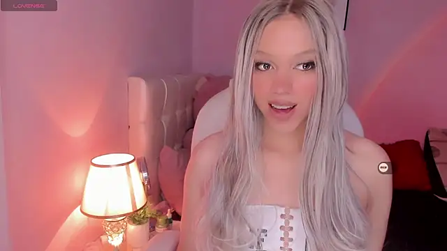 Snapshot of EvaEvangeline chatting on January 15, 2025, 10:49 am EvaEvangeline online show from January 15, 2025, 10:49 am