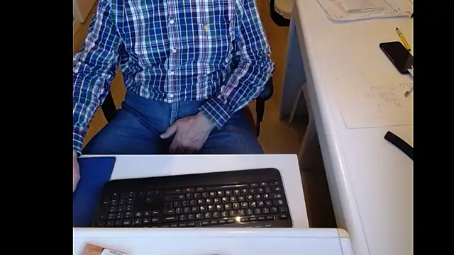 Snapshot of dutchpornking chatting on January 27, 2025, 7:13 pm dutchpornking online show from January 27, 2025, 7:13 pm