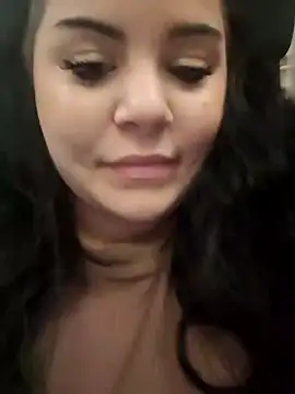 Snapshot of BustyMadison chatting on December 29, 2024, 8:44 am BustyMadison online show from December 29, 2024, 8:44 am