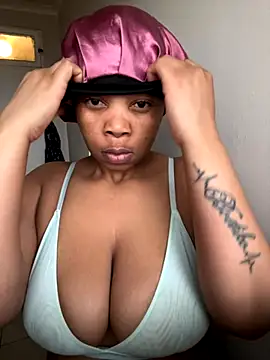 cherrybabe76 online show from October 11, 2025, 3:10 pm