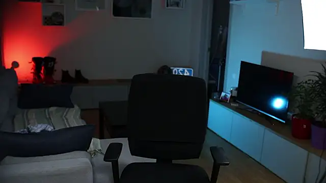 Snapshot of kevin-park chatting on December 1, 2024, 7:47 pm kevin-park online show from December 1, 2024, 7:47 pm