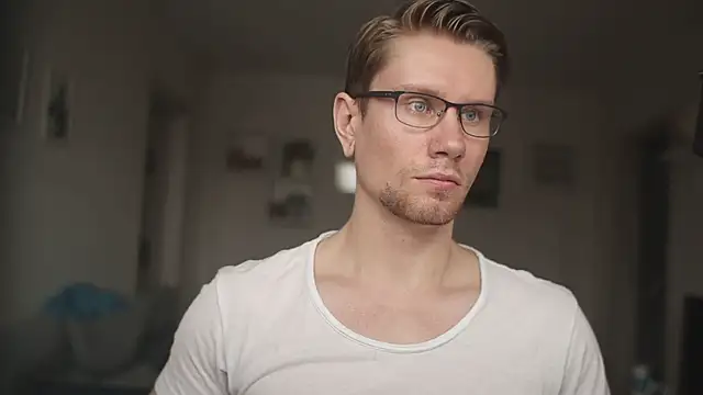 Snapshot of kevin-park chatting on March 13, 2025, 6:37 am kevin-park online show from March 13, 2025, 6:37 am