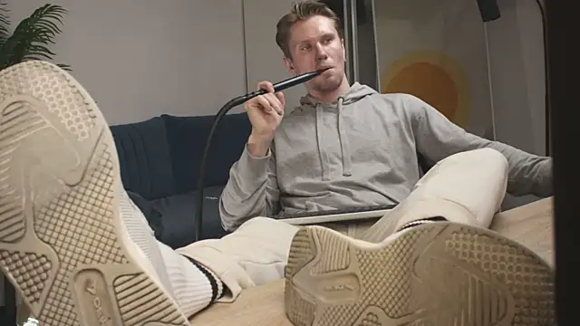 Snapshot of kevin-park chatting on March 18, 2025, 2:37 pm kevin-park online show from March 18, 2025, 2:37 pm