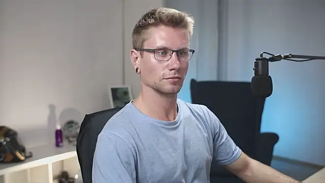 Snapshot of kevin-park chatting on September 11, 2025, 3:12 pm kevin-park online show from September 11, 2025, 3:12 pm