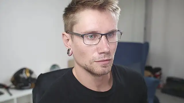 Snapshot of kevin-park chatting on September 14, 2025, 12:26 pm kevin-park online show from September 14, 2025, 12:26 pm