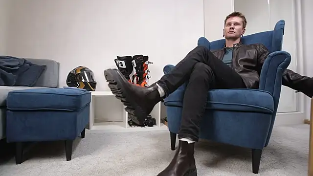 Snapshot of kevin-park chatting on September 20, 2025, 2:07 pm kevin-park online show from September 20, 2025, 2:07 pm