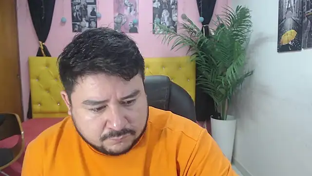 Snapshot of oso_dirty_ chatting on February 8, 2025, 5:18 pm oso dirty online show from February 8, 2025, 5:18 pm