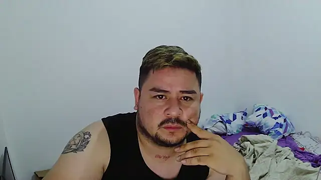 Snapshot of oso_dirty_ chatting on September 8, 2025, 4:06 pm oso dirty online show from September 8, 2025, 4:06 pm