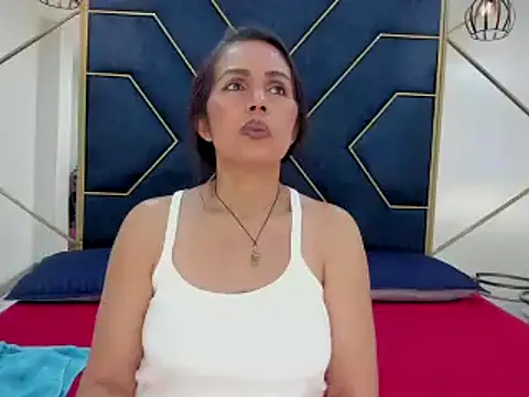 Snapshot of moxa_hot chatting on March 1, 2025, 2:44 pm moxa hot online show from March 1, 2025, 2:44 pm