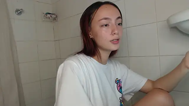 nathaly bird online show from January 28, 2025, 11:17 pm