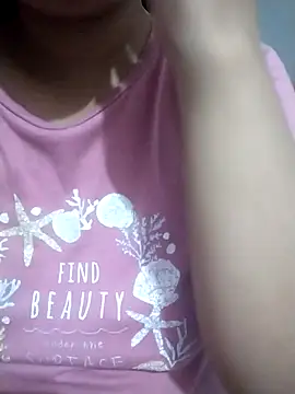 xxyourfantasyxx online show from September 10, 2025, 2:39 pm