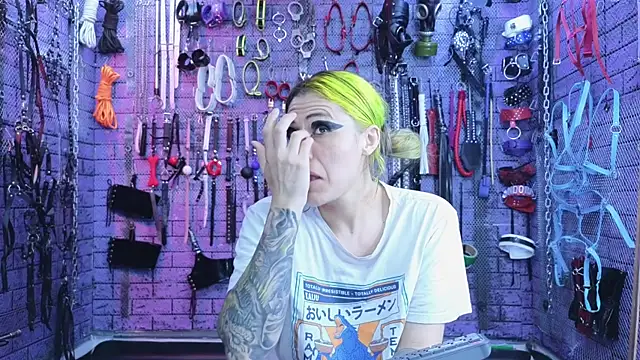 Snapshot of PANDORANEZZ chatting on February 25, 2025, 1:09 am PANDORANEZZ online show from February 25, 2025, 1:09 am