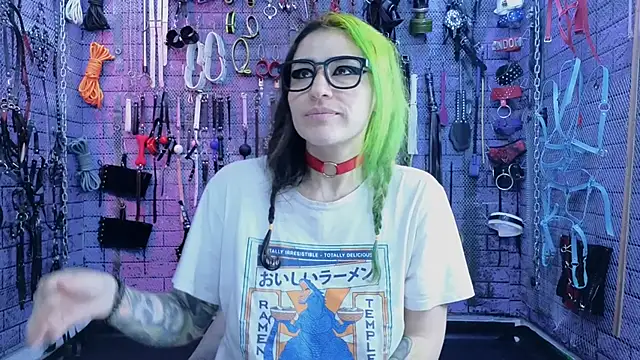 Snapshot of PANDORANEZZ chatting on March 2, 2025, 7:32 am PANDORANEZZ online show from March 2, 2025, 7:32 am