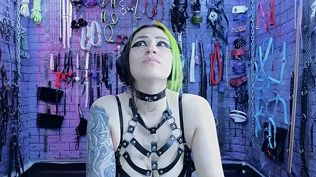 Snapshot of PANDORANEZZ chatting on March 8, 2025, 8:55 am PANDORANEZZ online show from March 8, 2025, 8:55 am