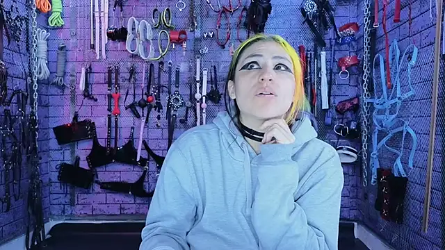 Snapshot of PANDORANEZZ chatting on September 27, 2025, 10:31 am PANDORANEZZ online show from September 27, 2025, 10:31 am