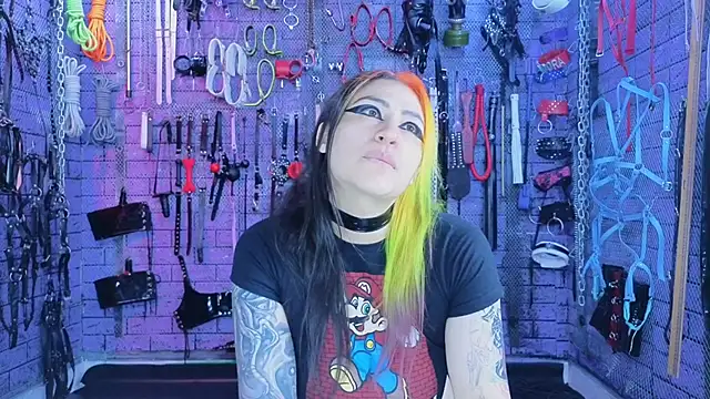 Snapshot of PANDORANEZZ chatting on October 29, 2025, 5:04 pm PANDORANEZZ online show from October 29, 2025, 5:04 pm