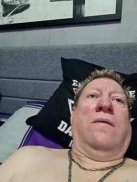 Snapshot of tomtom111111 chatting on December 29, 2024, 12:34 pm tomtom111111 online show from December 29, 2024, 12:34 pm