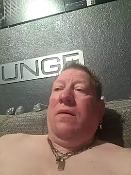 Snapshot of tomtom111111 chatting on March 10, 2025, 9:29 pm tomtom111111 online show from March 10, 2025, 9:29 pm