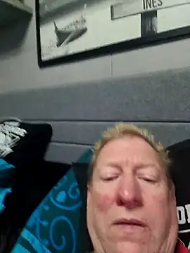 Snapshot of tomtom111111 chatting on September 17, 2025, 4:19 pm tomtom111111 online show from September 17, 2025, 4:19 pm