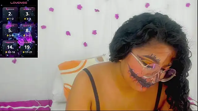 Snapshot of moana_taylor chatting on October 25, 2025, 2:13 pm moana taylor online show from October 25, 2025, 2:13 pm