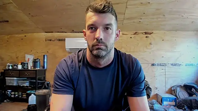 Snapshot of Kenny_Kyle chatting on February 24, 2025, 11:19 pm Kenny Kyle online show from February 24, 2025, 11:19 pm