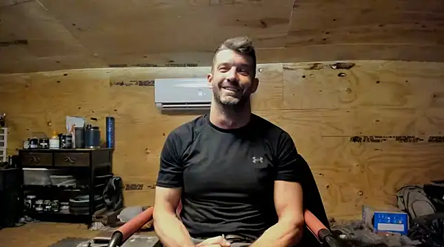 Snapshot of Kenny_Kyle chatting on February 26, 2025, 1:21 am Kenny Kyle online show from February 26, 2025, 1:21 am