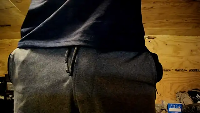 Snapshot of Kenny_Kyle chatting on March 5, 2025, 1:31 am Kenny Kyle online show from March 5, 2025, 1:31 am