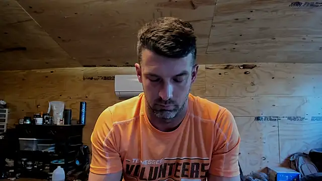 Snapshot of Kenny_Kyle chatting on March 6, 2025, 10:36 pm Kenny Kyle online show from March 6, 2025, 10:36 pm