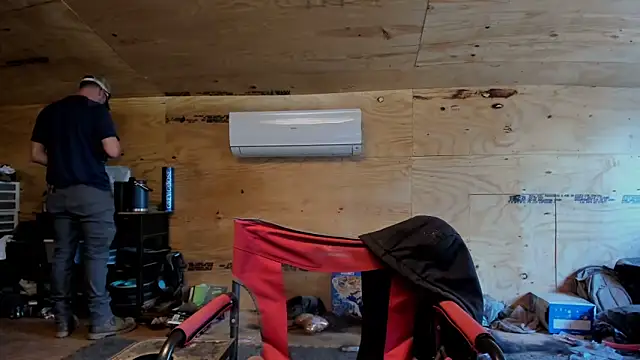 Snapshot of Kenny_Kyle chatting on March 7, 2025, 9:06 pm Kenny Kyle online show from March 7, 2025, 9:06 pm