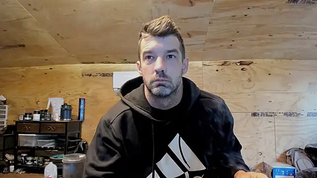 Snapshot of Kenny_Kyle chatting on March 9, 2025, 12:31 pm Kenny Kyle online show from March 9, 2025, 12:31 pm