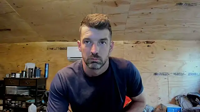 Snapshot of Kenny_Kyle chatting on March 11, 2025, 10:53 pm Kenny Kyle online show from March 11, 2025, 10:53 pm