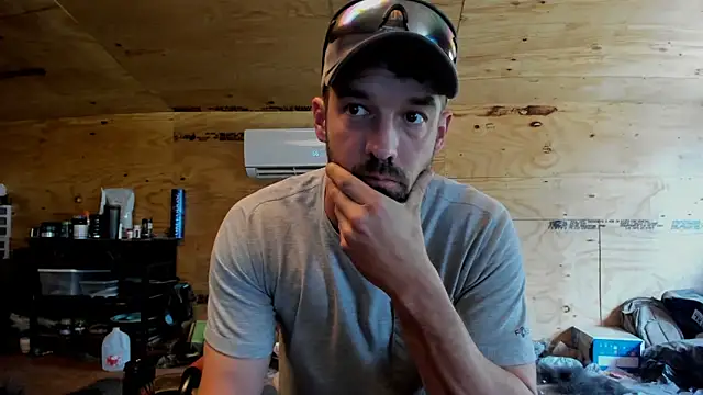 Snapshot of Kenny_Kyle chatting on March 19, 2025, 5:17 pm Kenny Kyle online show from March 19, 2025, 5:17 pm