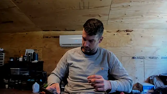 Snapshot of Kenny_Kyle chatting on March 21, 2025, 5:34 pm Kenny Kyle online show from March 21, 2025, 5:34 pm