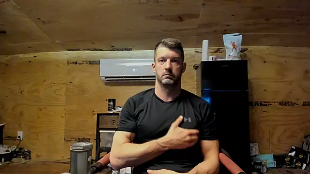 Snapshot of Kenny_Kyle chatting on September 10, 2025, 1:38 am Kenny Kyle online show from September 10, 2025, 1:38 am