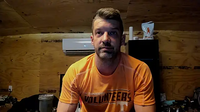 Snapshot of Kenny_Kyle chatting on September 16, 2025, 2:01 am Kenny Kyle online show from September 16, 2025, 2:01 am