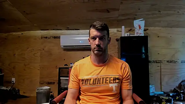 Snapshot of Kenny_Kyle chatting on September 20, 2025, 3:24 pm Kenny Kyle online show from September 20, 2025, 3:24 pm