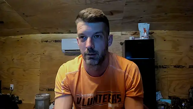 Snapshot of Kenny_Kyle chatting on October 1, 2025, 1:33 am Kenny Kyle online show from October 1, 2025, 1:33 am