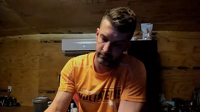 Snapshot of Kenny_Kyle chatting on October 2, 2025, 1:45 am Kenny Kyle online show from October 2, 2025, 1:45 am