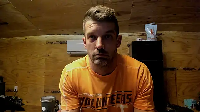 Snapshot of Kenny_Kyle chatting on October 8, 2025, 2:53 am Kenny Kyle online show from October 8, 2025, 2:53 am