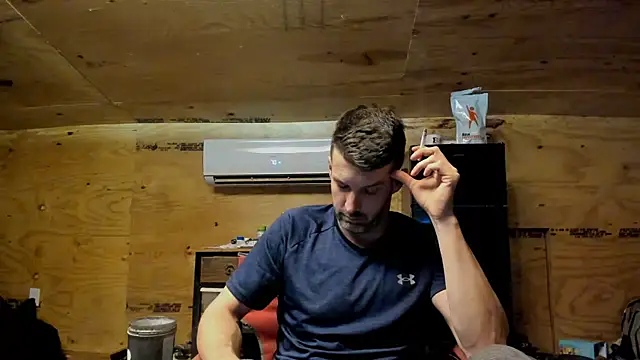 Snapshot of Kenny_Kyle chatting on October 9, 2025, 5:05 am Kenny Kyle online show from October 9, 2025, 5:05 am